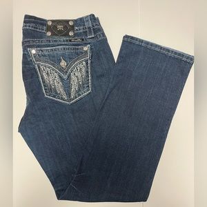 Miss me sz 34 Mid Rise Easy Straight women's jeans